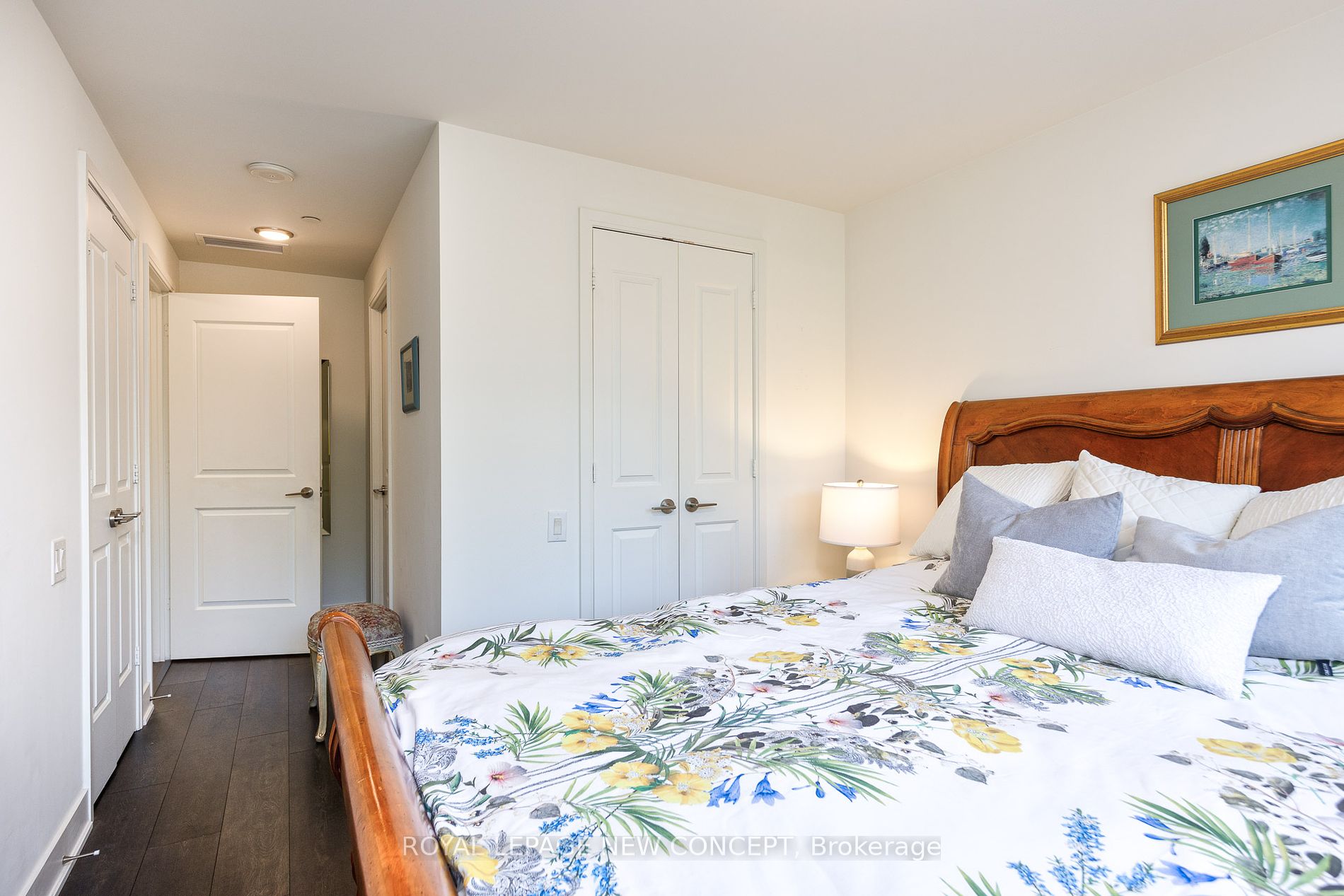 7608 Yonge St, #106