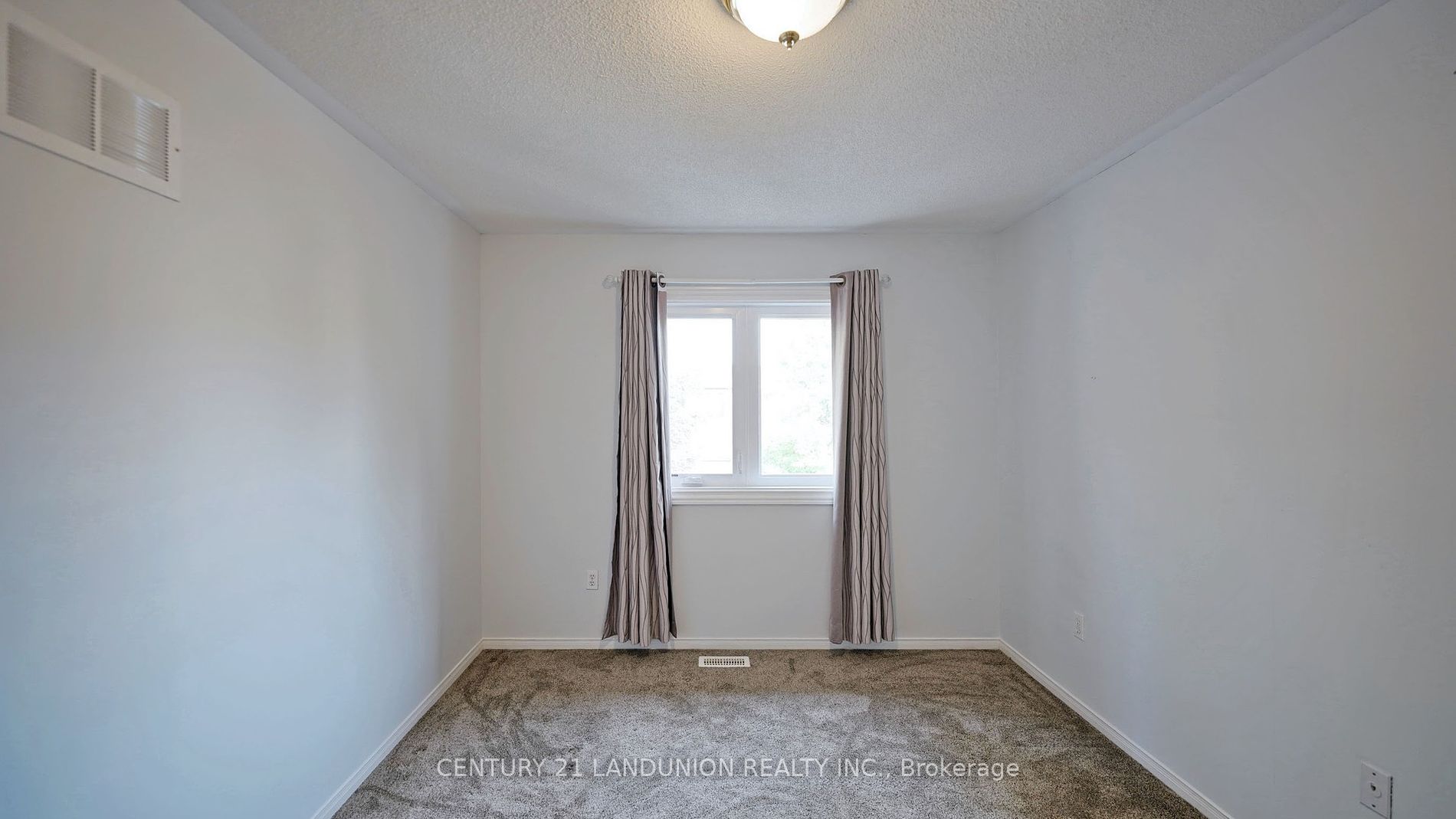10 Fairlawn Ave