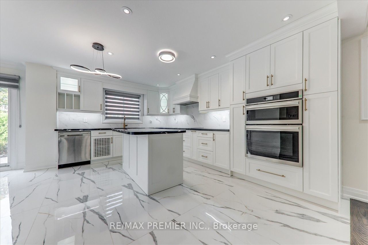 99 Benjamin Dr