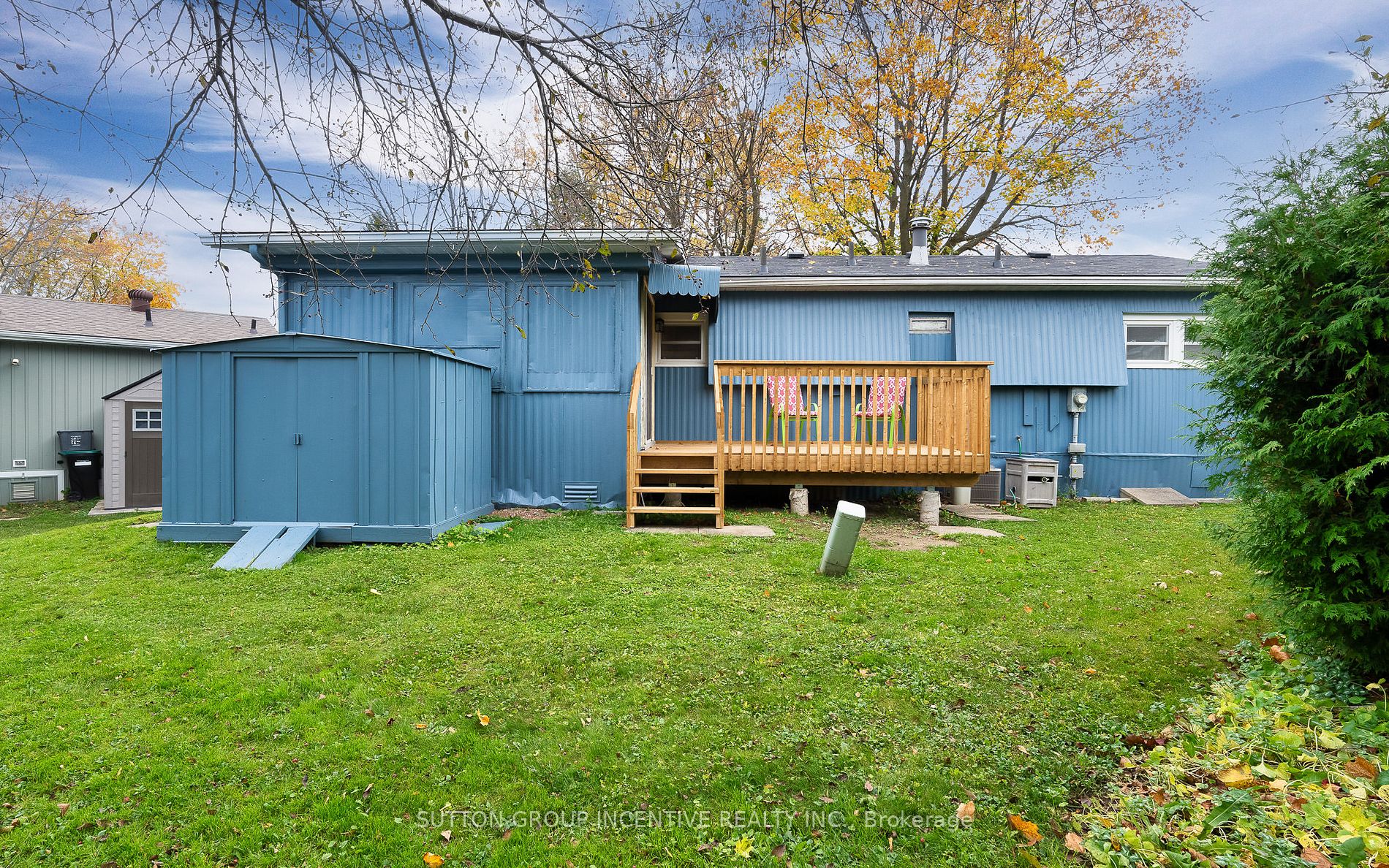 20 Weeping Willow Dr