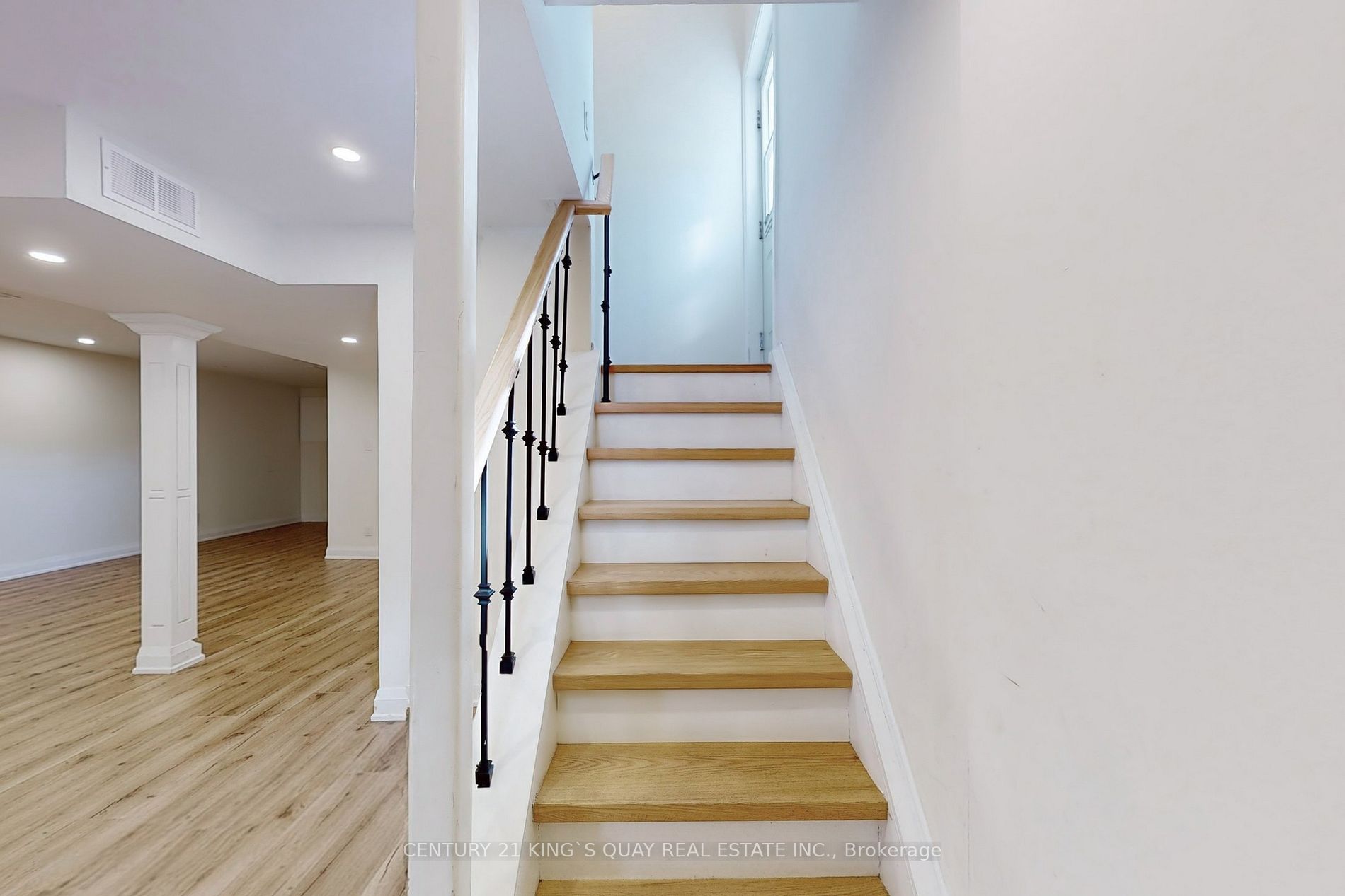 4 Honeybourne Cres