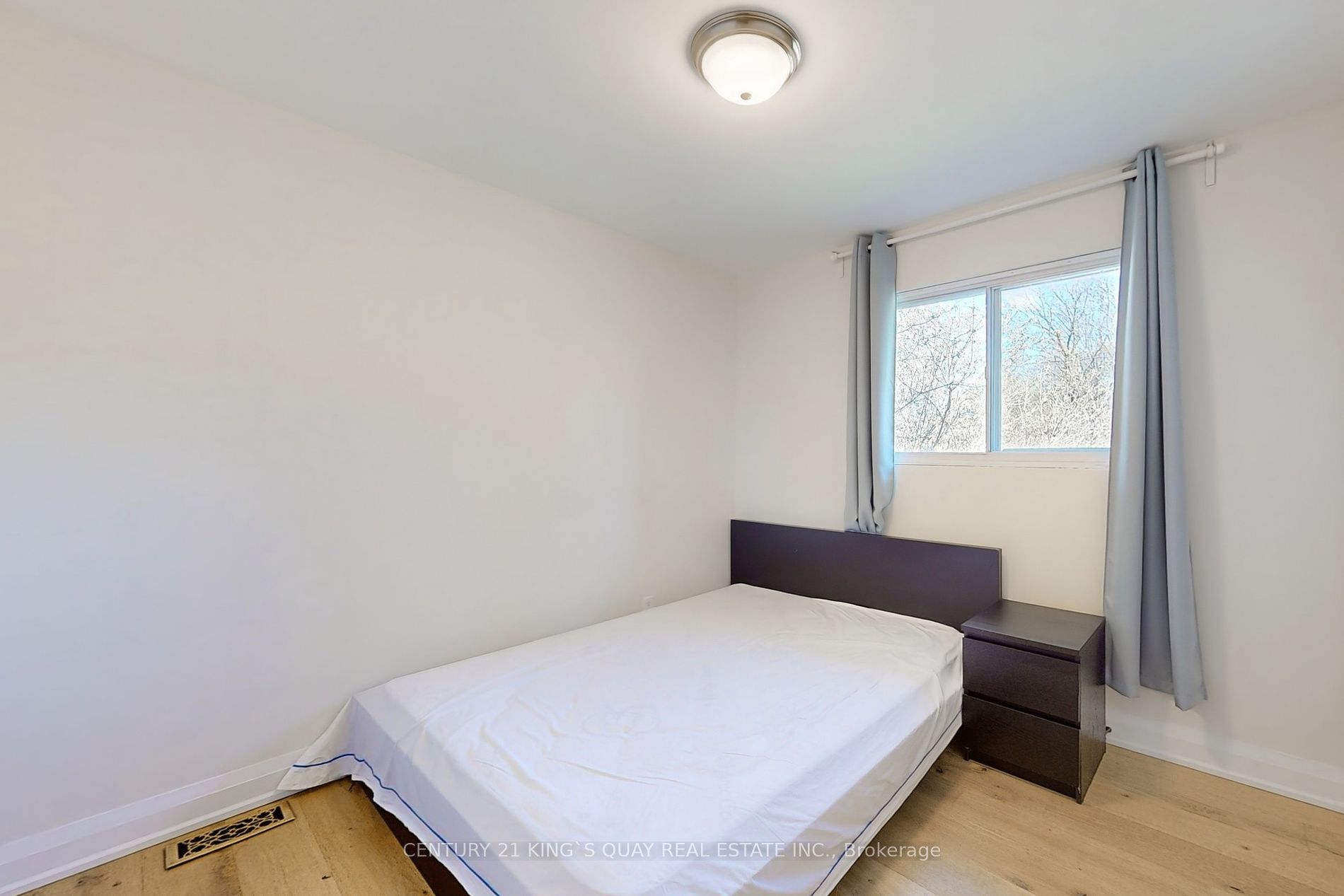 4 Honeybourne Cres