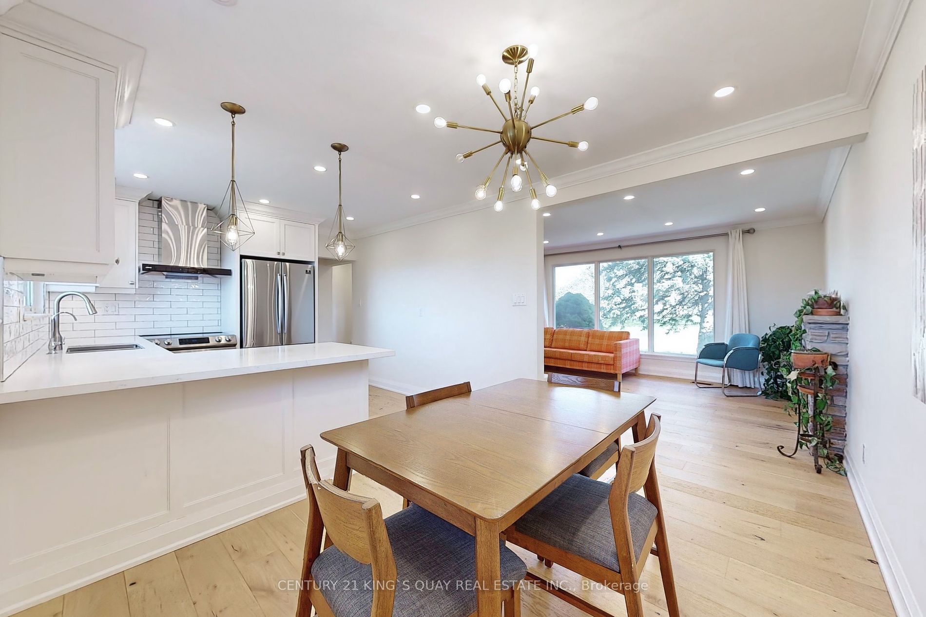 4 Honeybourne Cres