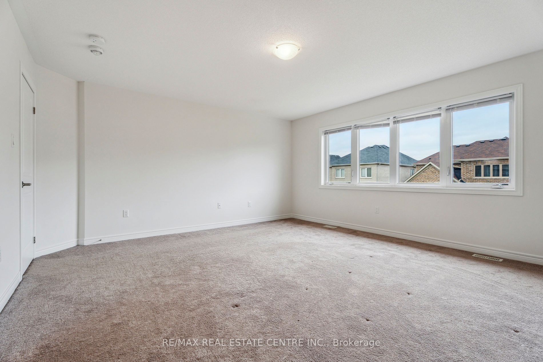 1042 Cole St