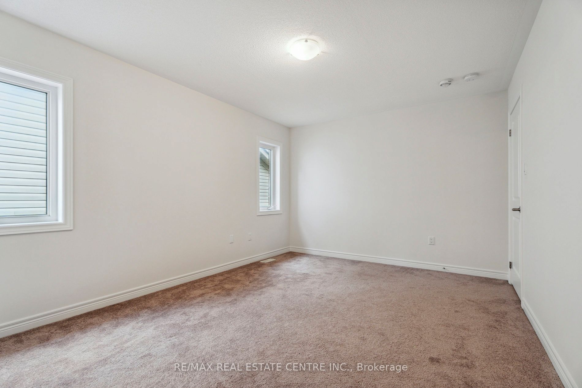 1042 Cole St