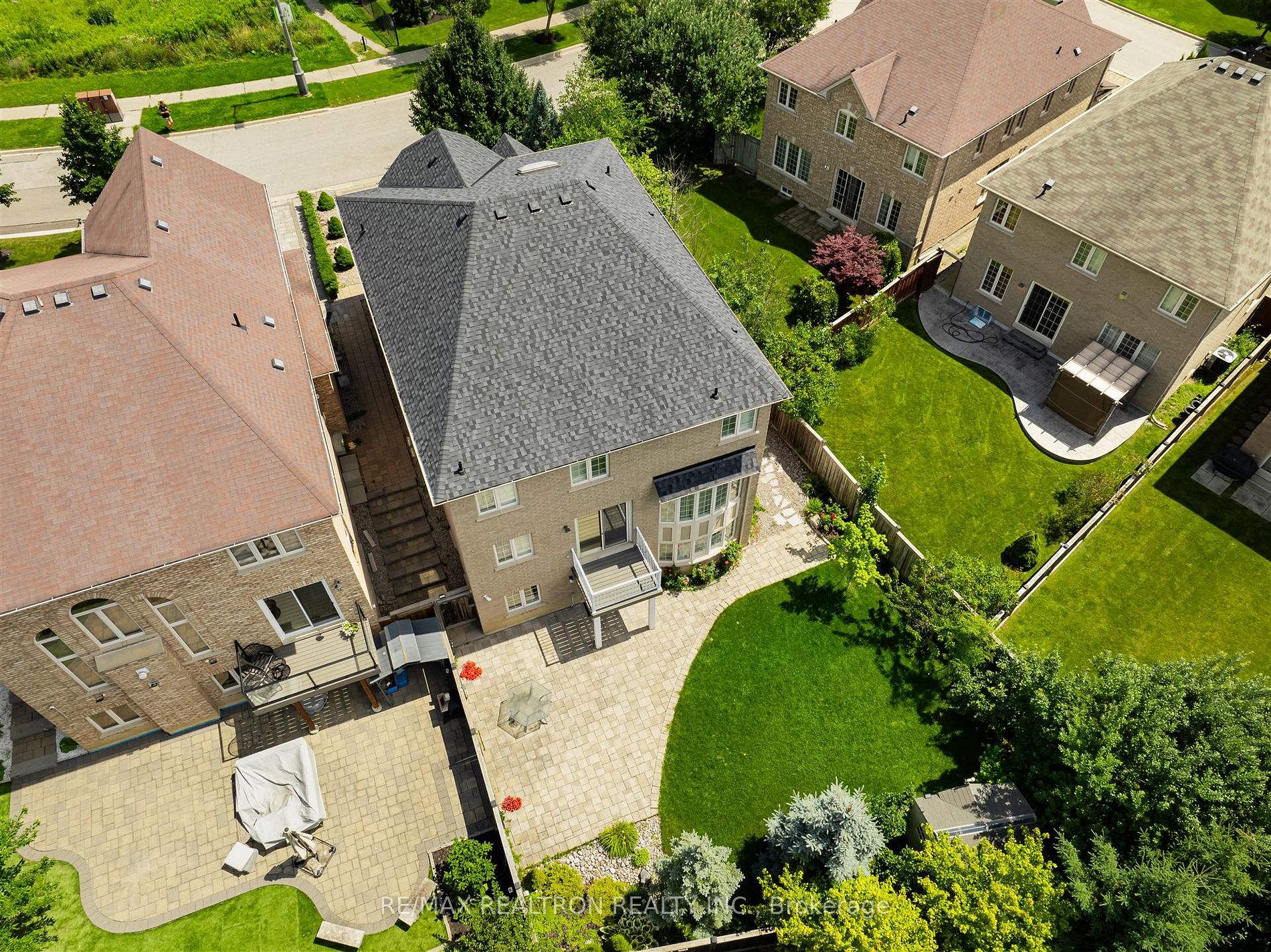 177 Vanda Dr