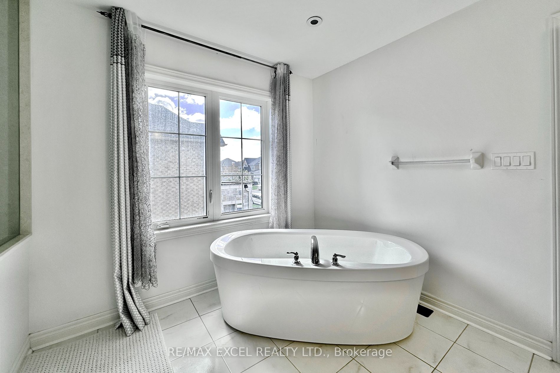 21 Tupling St