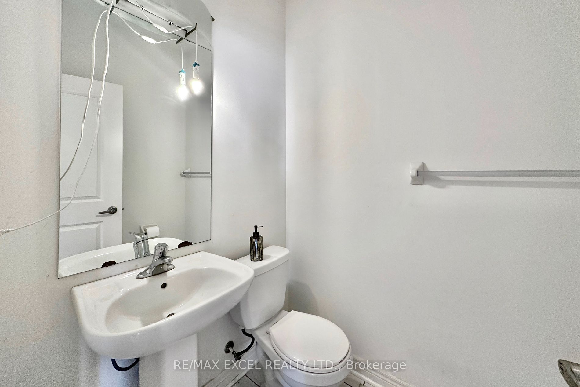 21 Tupling St