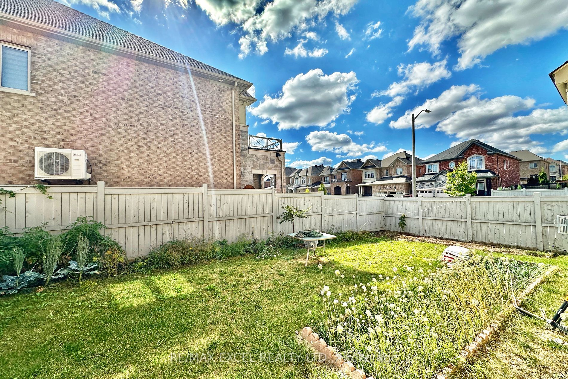 21 Tupling St