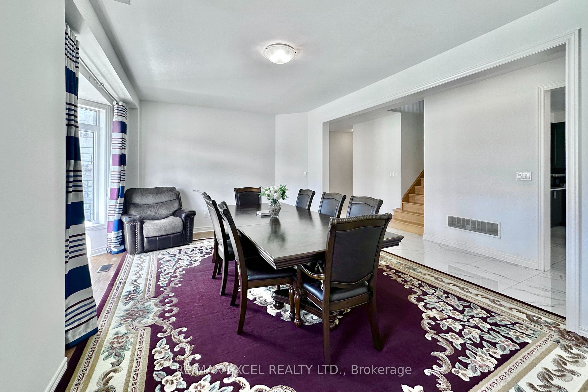 21 Tupling St