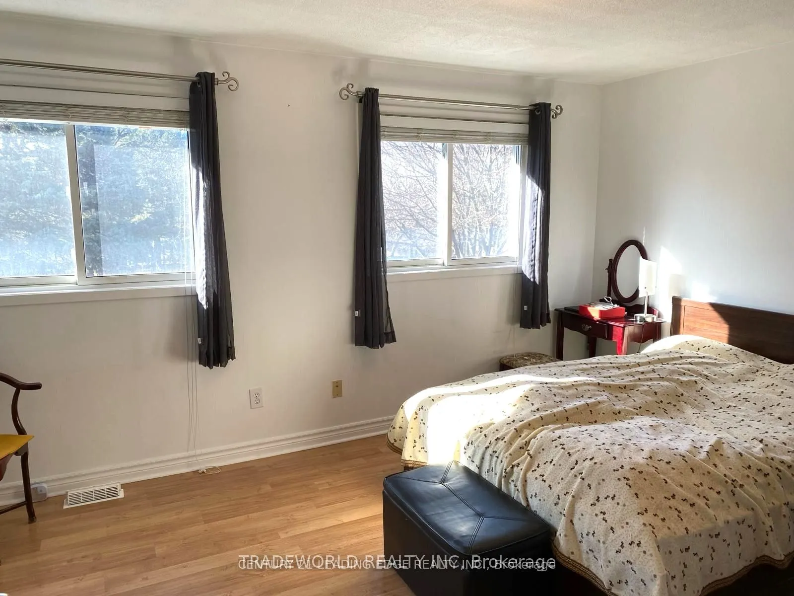 122 Tamarack Dr