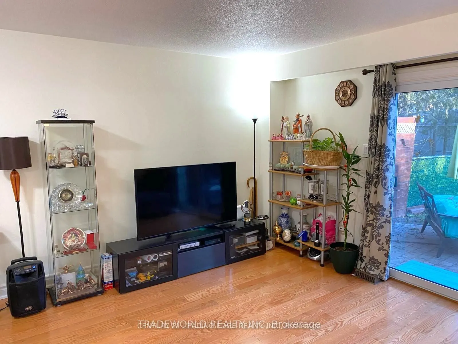 122 Tamarack Dr