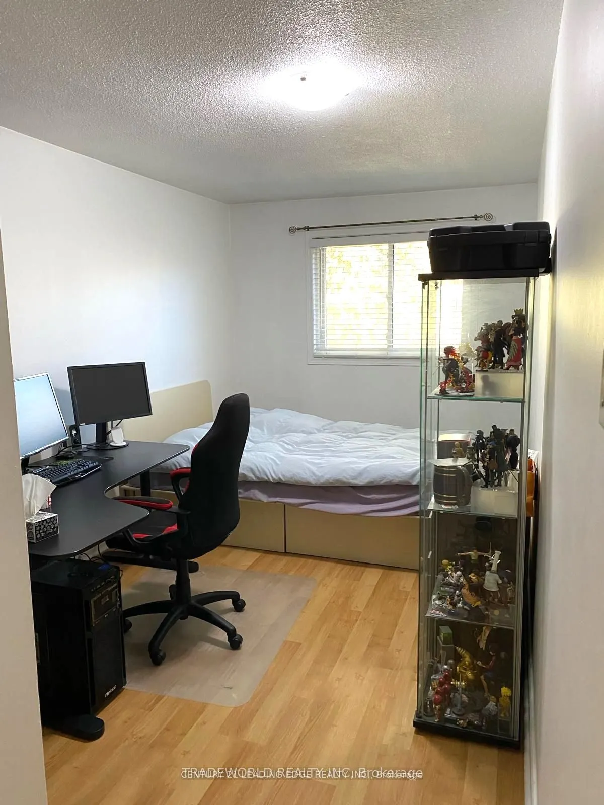 122 Tamarack Dr