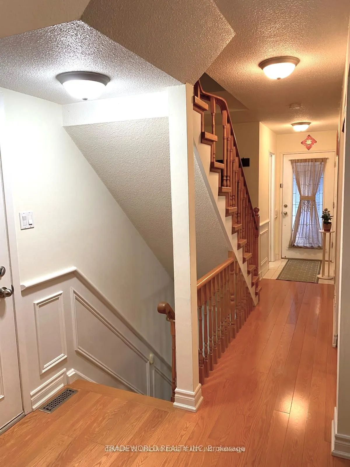 122 Tamarack Dr
