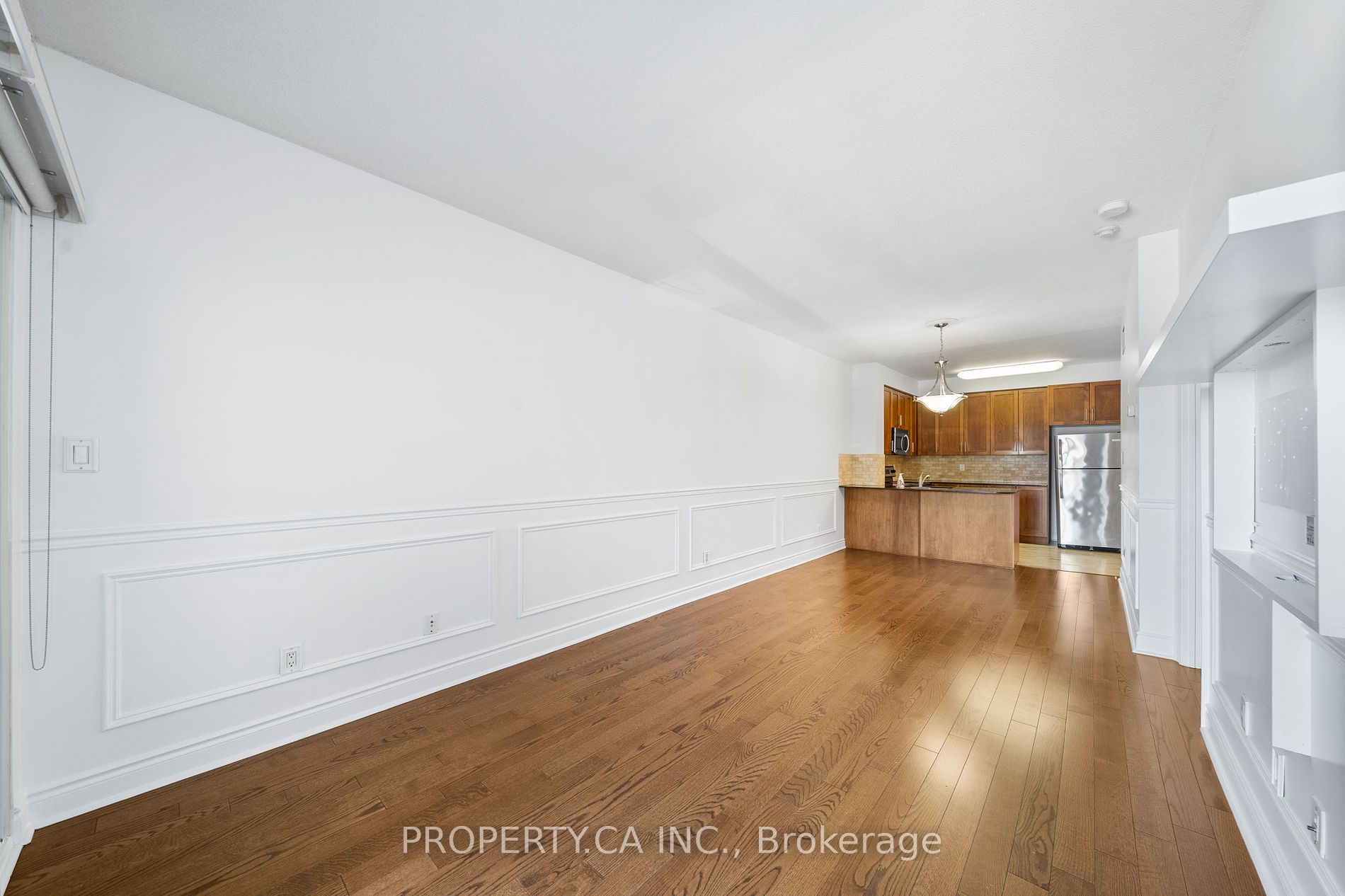 160 Woodbridge Ave, #401