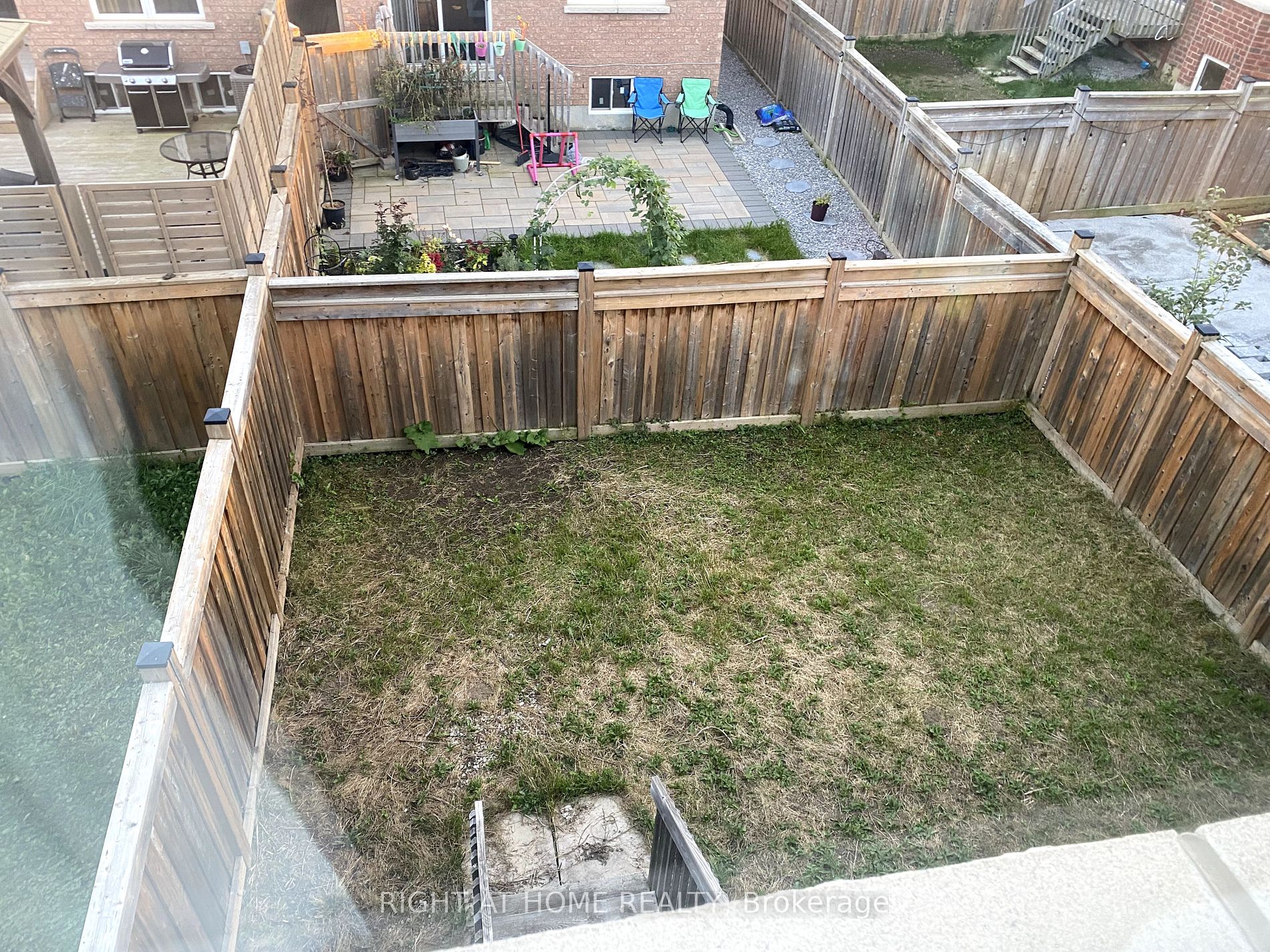 150 Collin Crt
