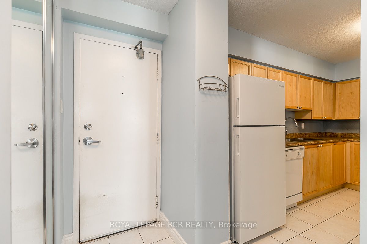 260 Davis Dr, #709