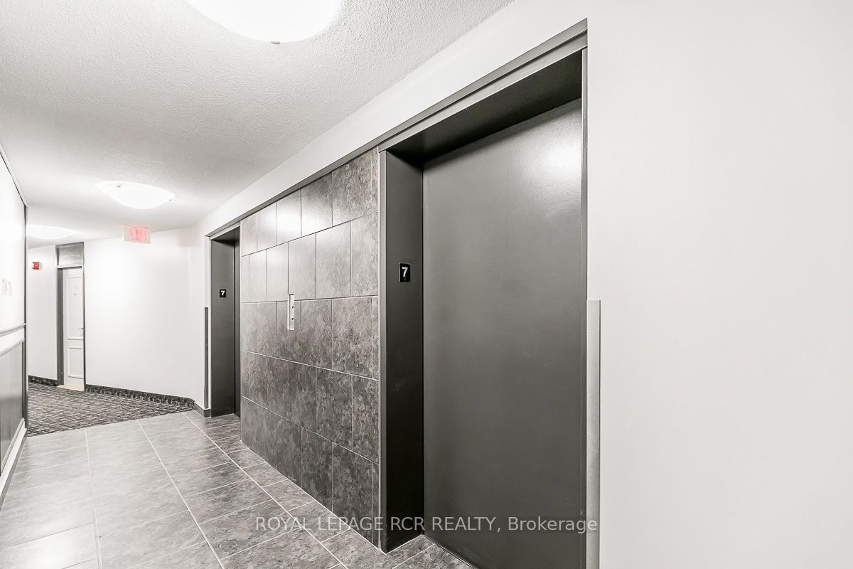 260 Davis Dr, #709