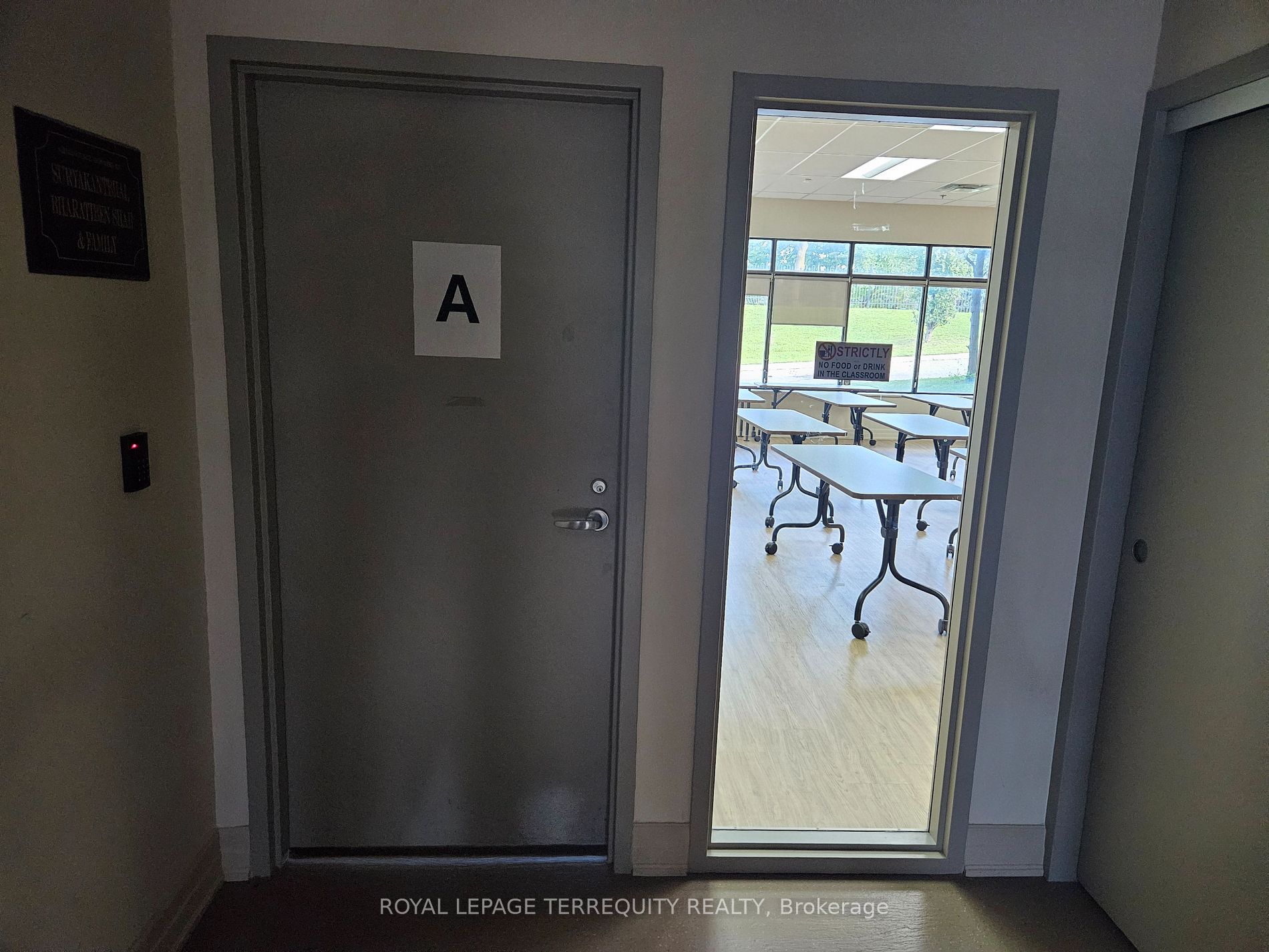 9333 Woodbine Avenue, #Room A