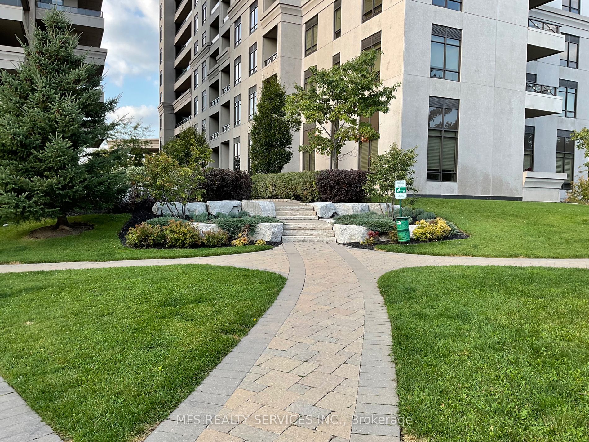 9235 Jane St, #1601