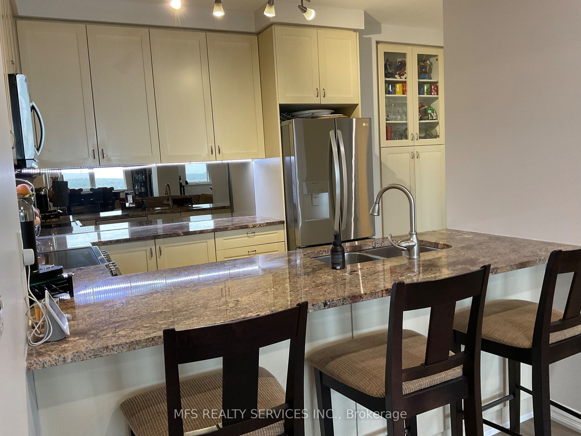 9235 Jane St, #1601