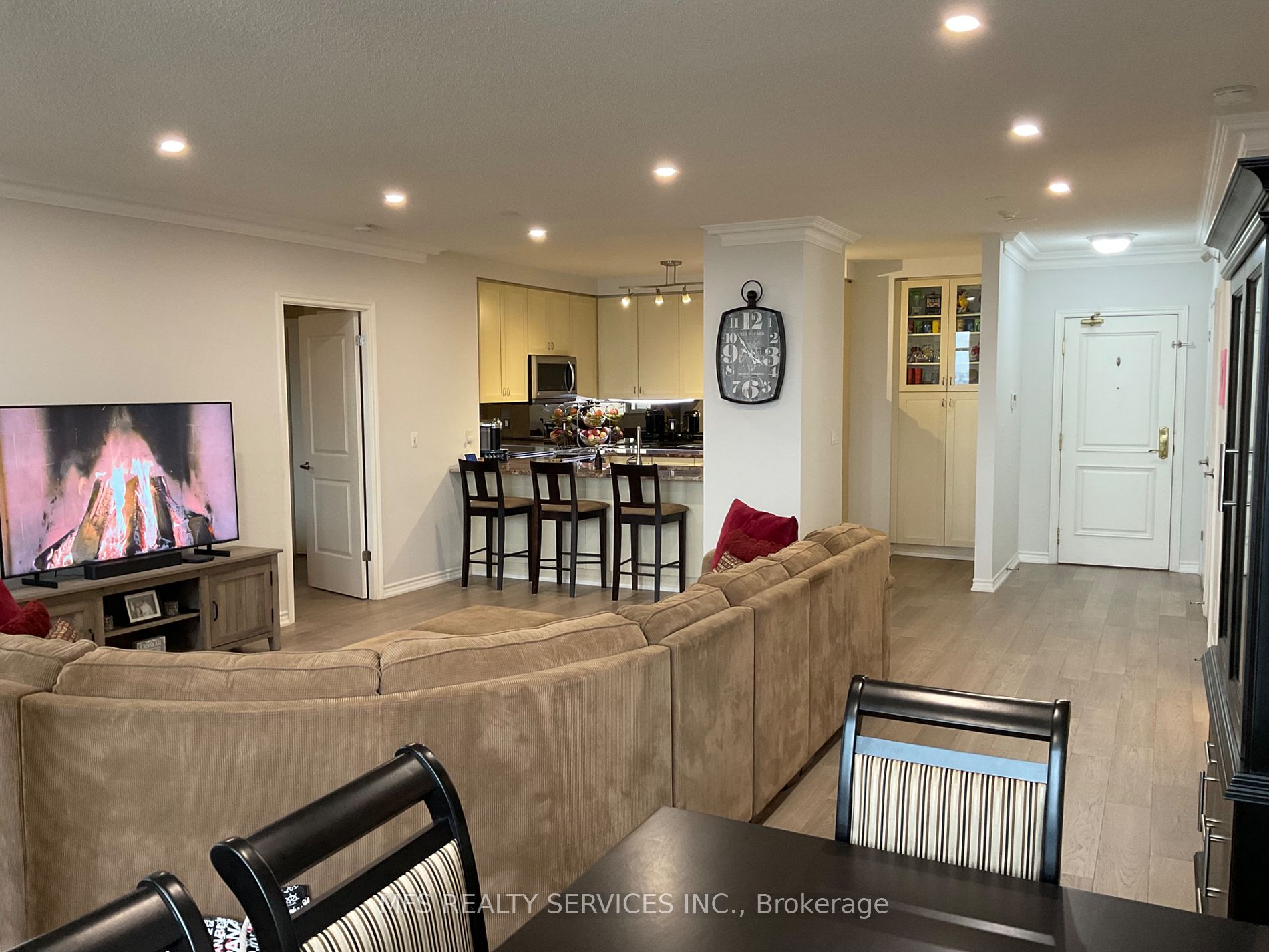 9235 Jane St, #1601