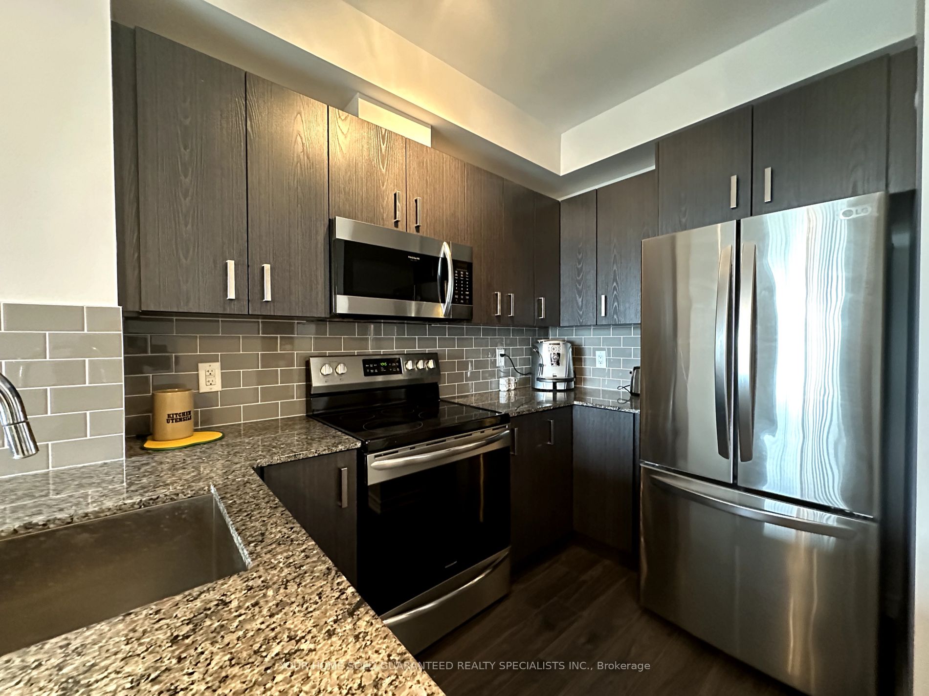 11611 Yonge St, #311
