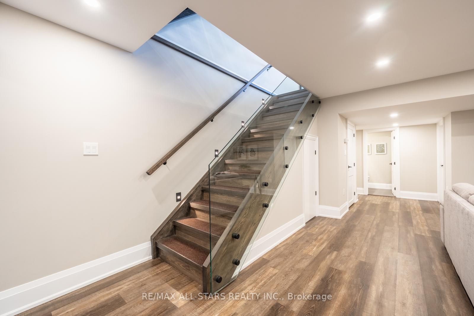 22 Mitchell Ave