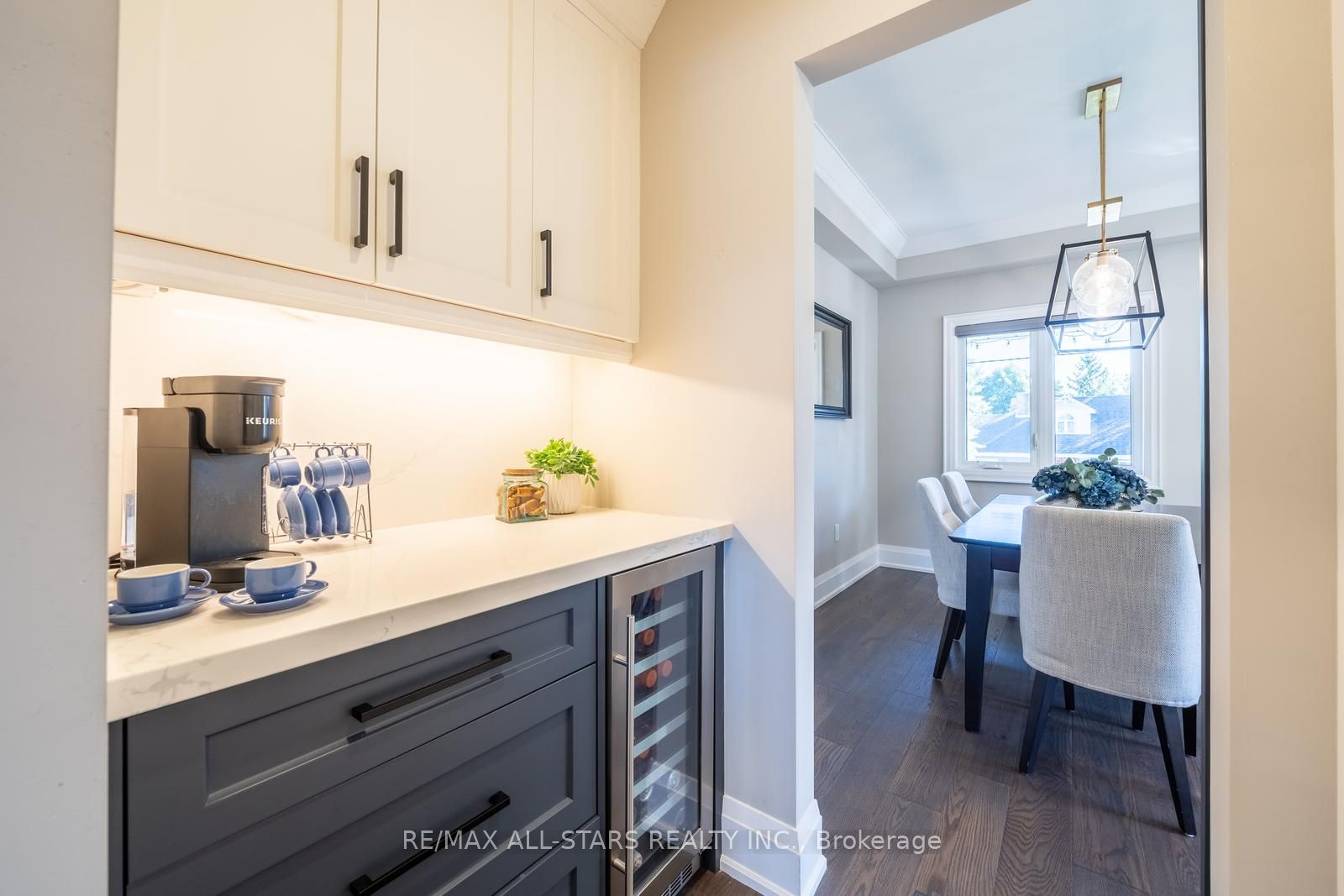 22 Mitchell Ave