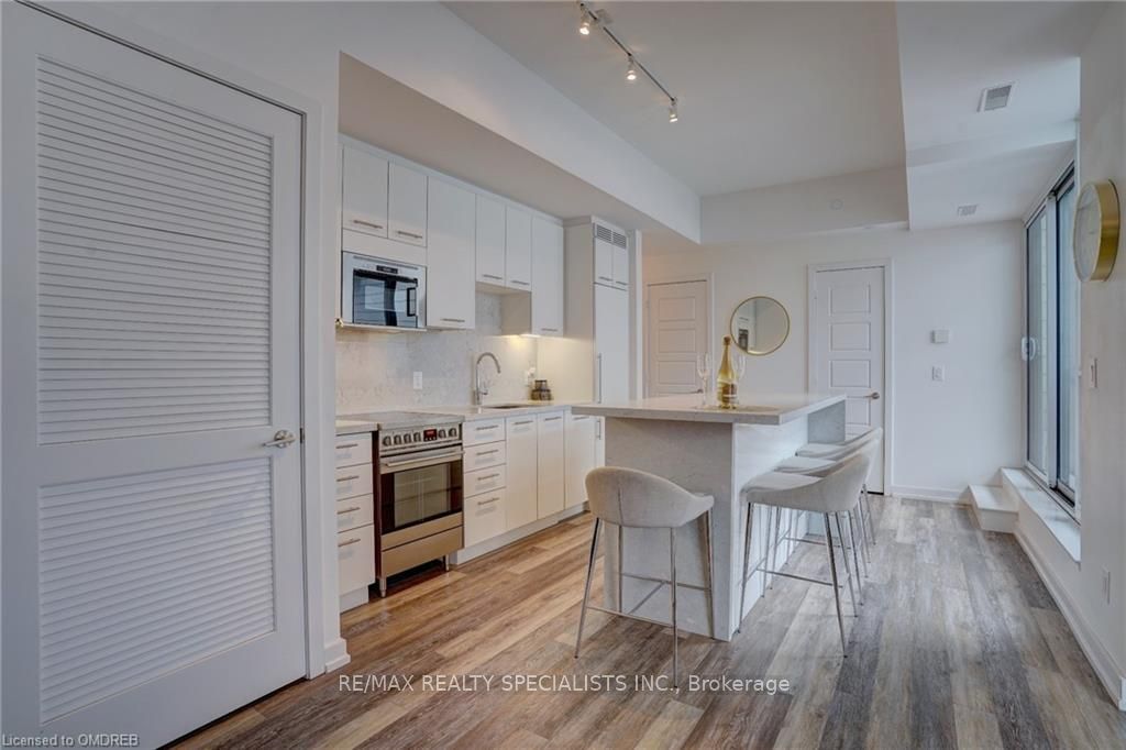 233 Broward Way, #10