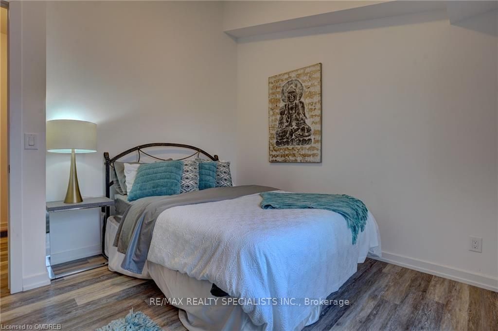 233 Broward Way, #10