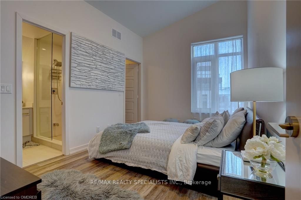 233 Broward Way, #10