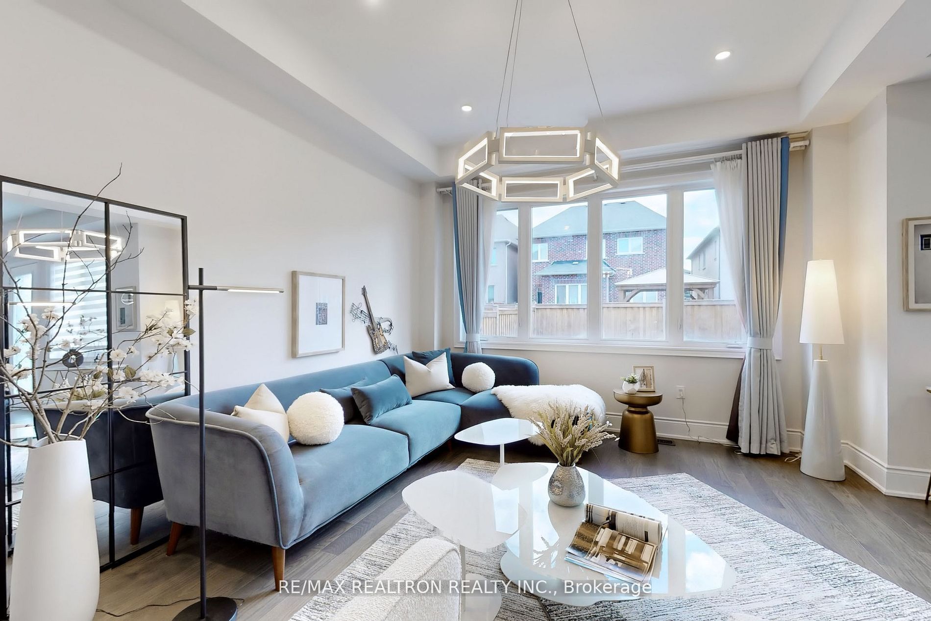 149 Conklin Cres