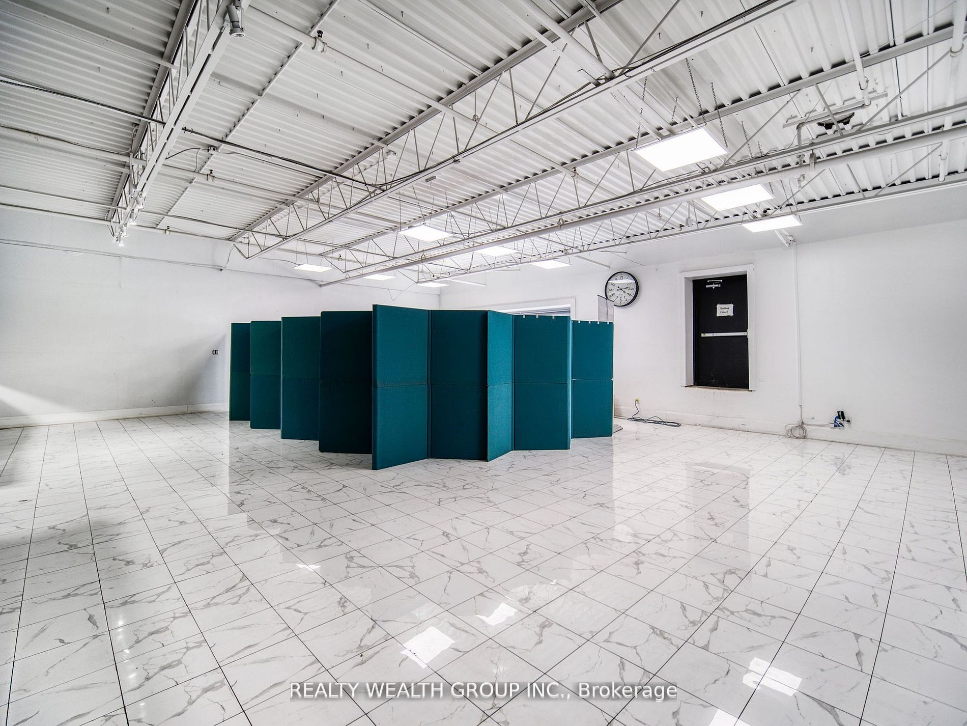 7261 Victoria Park Ave, #3