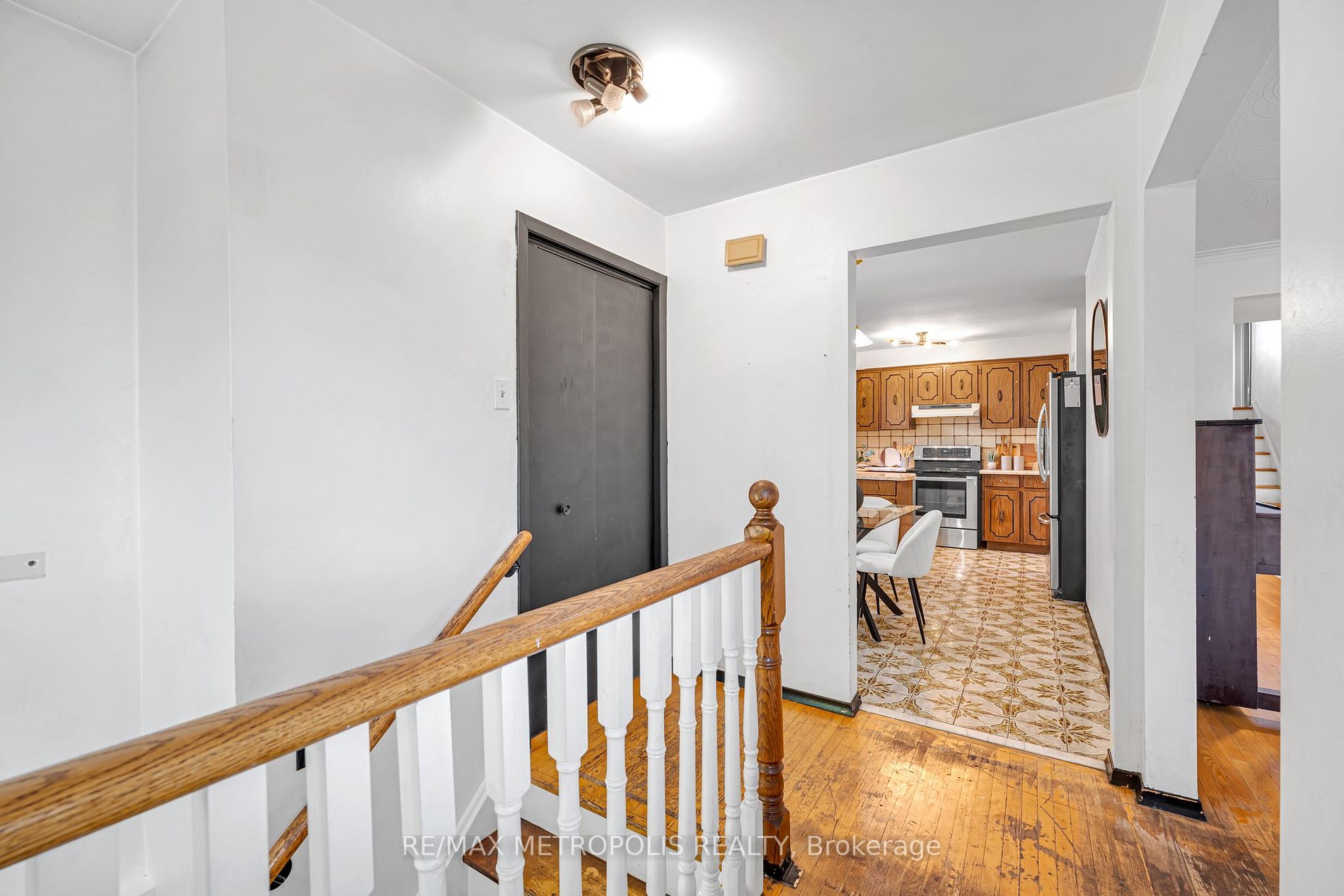 119 Albany Dr
