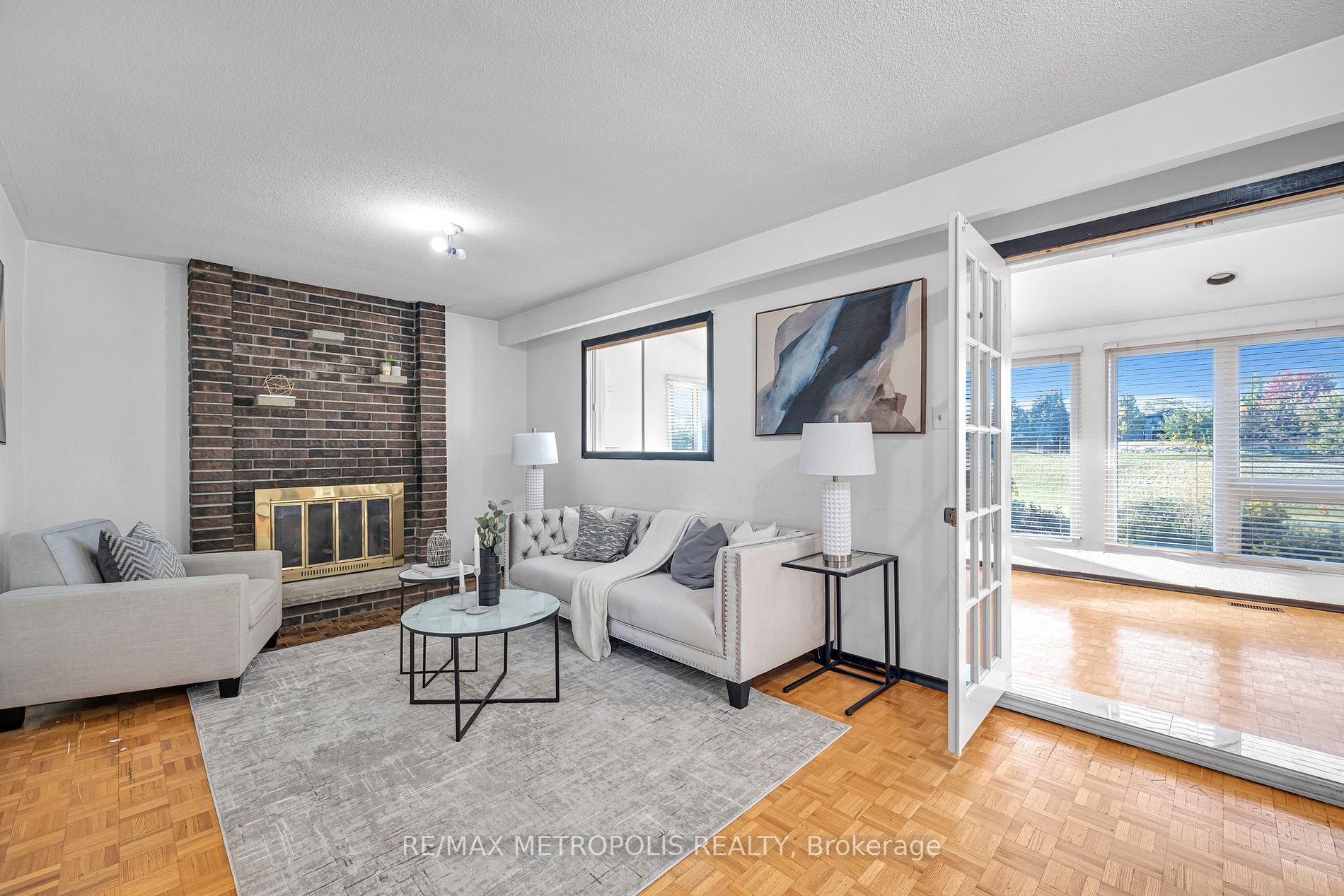 119 Albany Dr