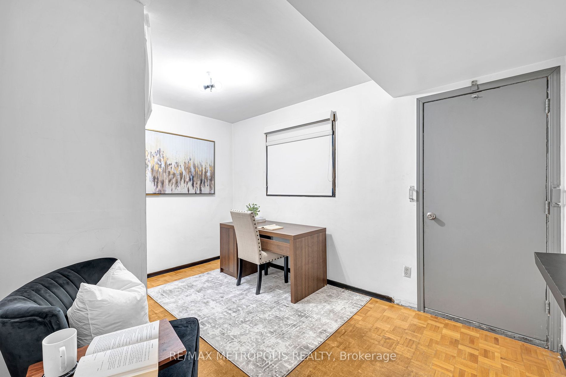 119 Albany Dr