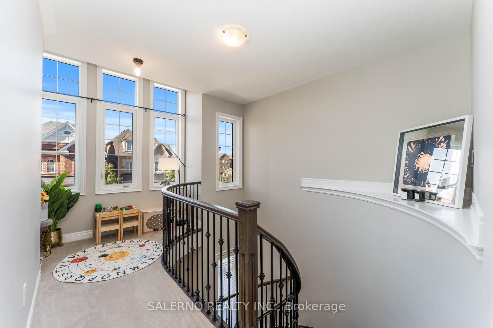 65 Hopewell St
