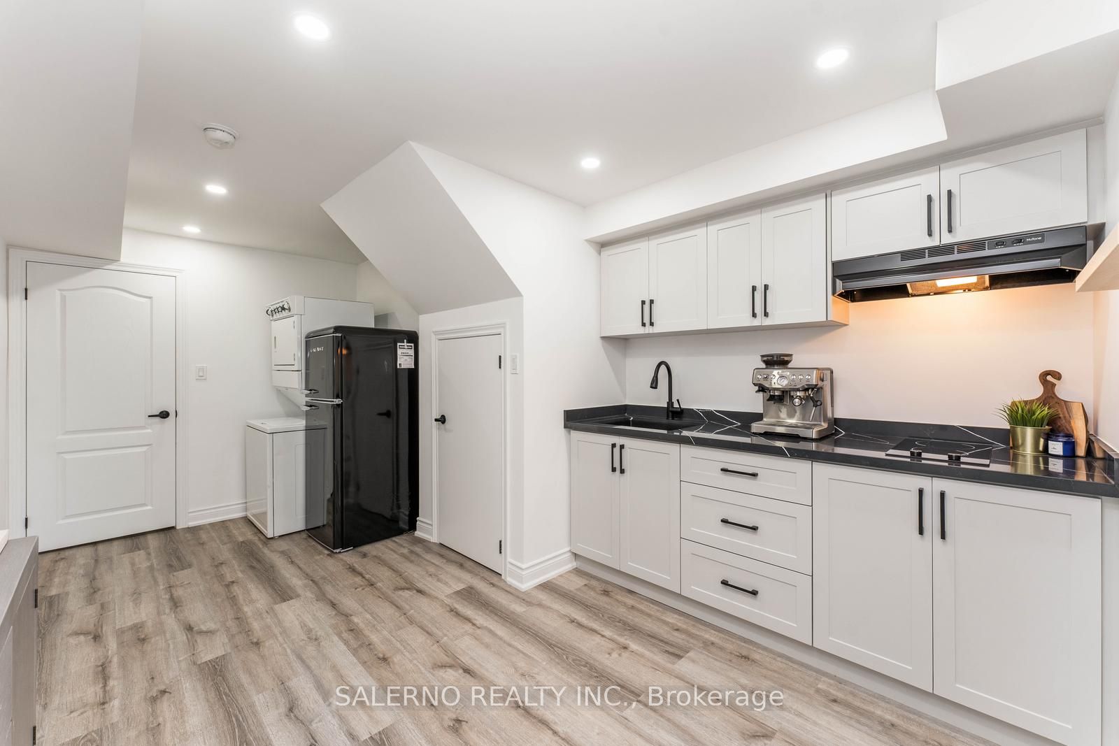 65 Hopewell St