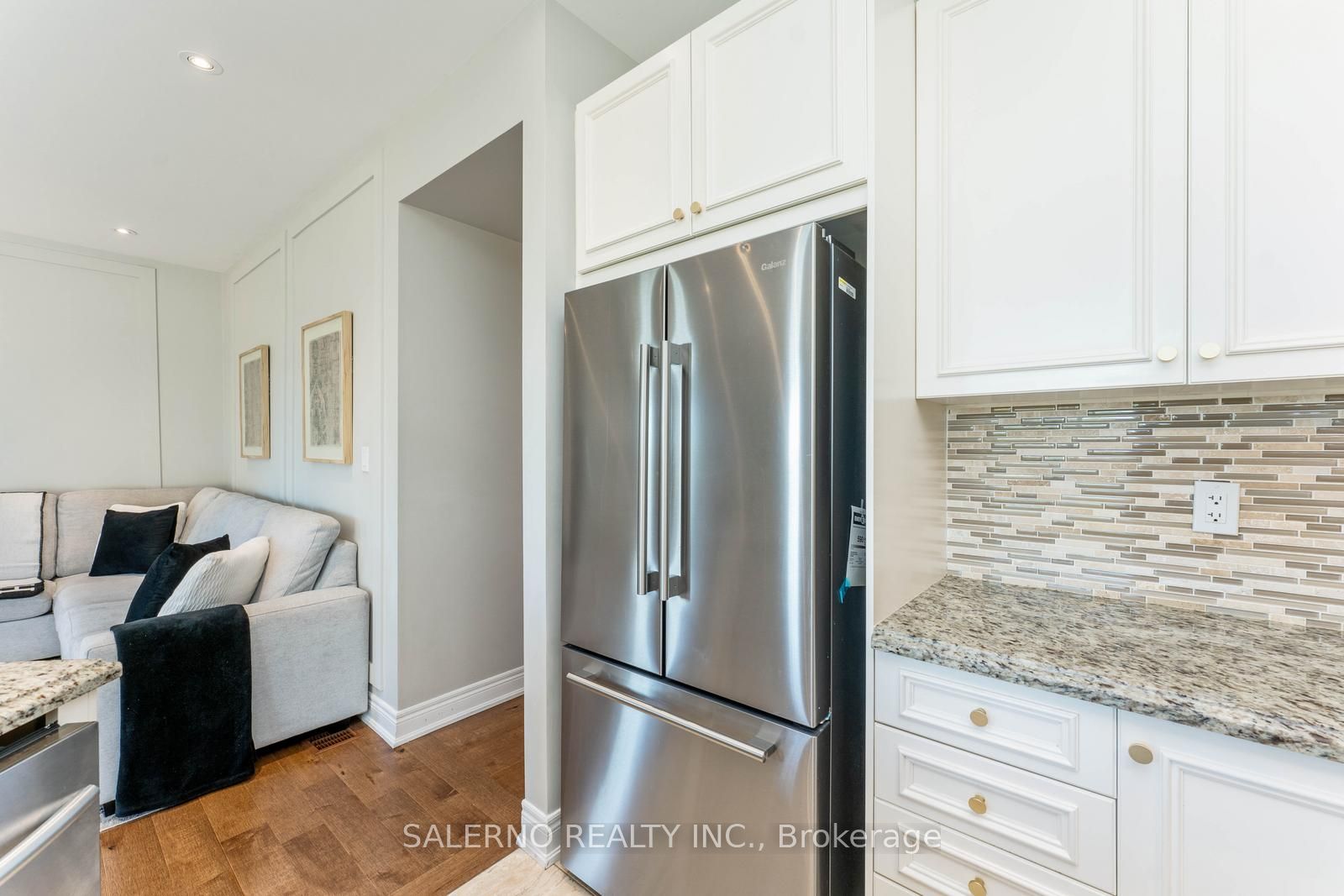 65 Hopewell St