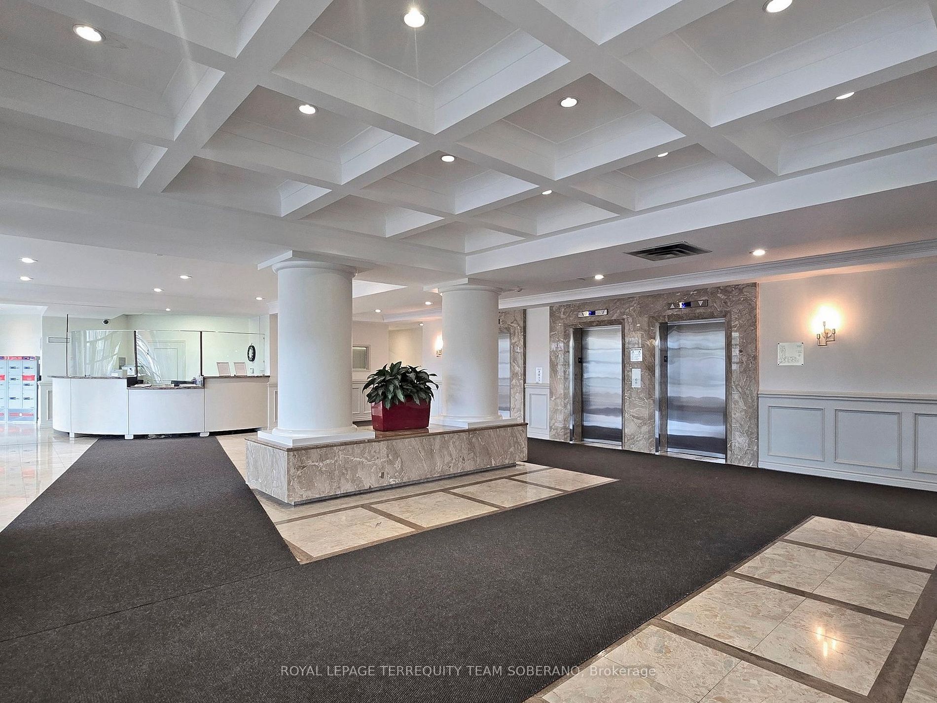 7 Townsgate Dr, #312