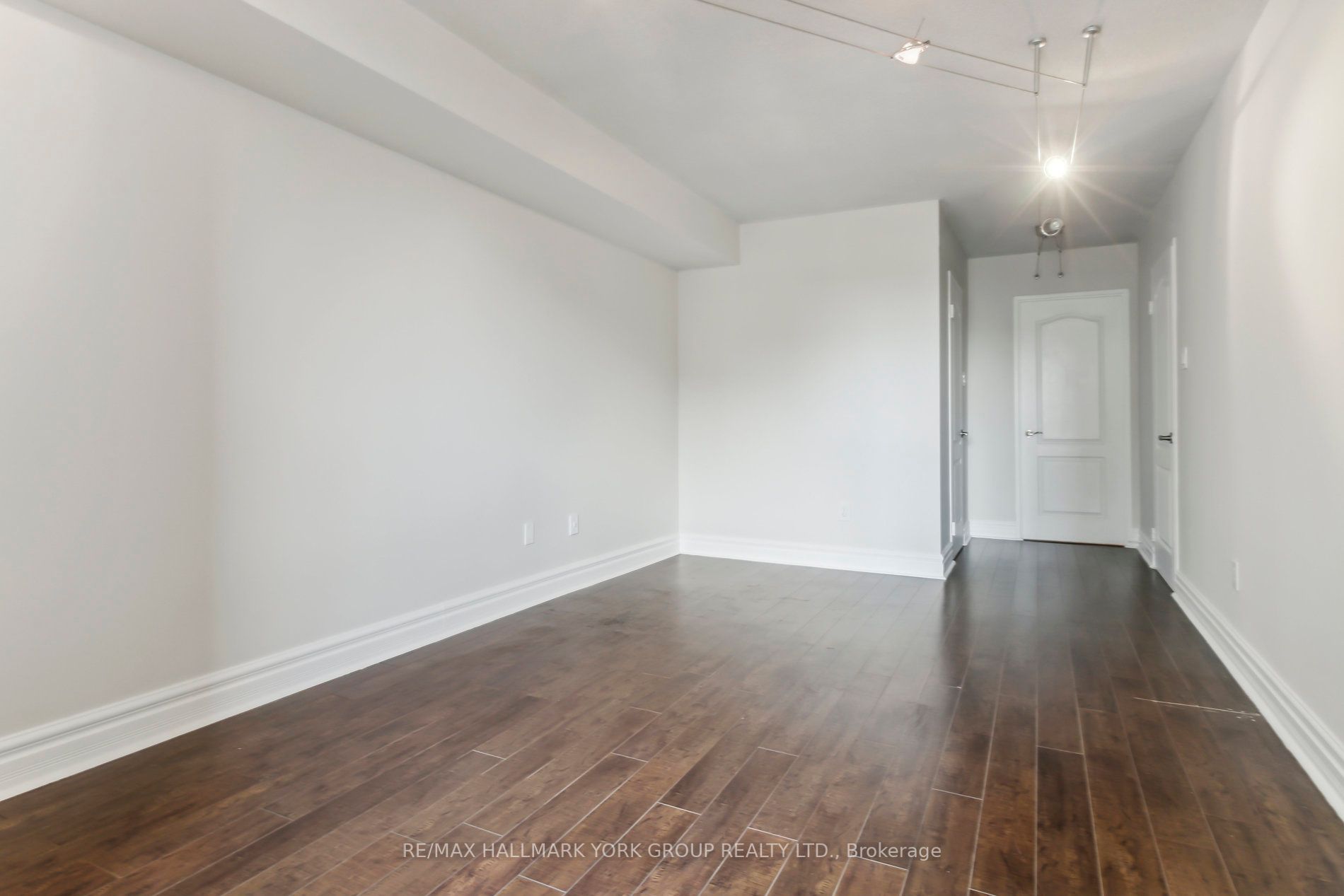 11 Townsgate Dr, #1212