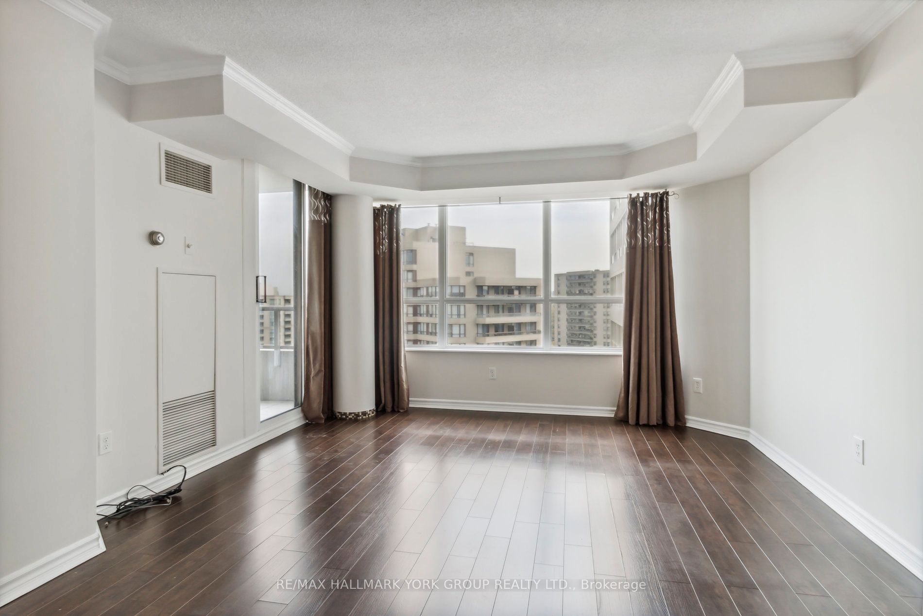 11 Townsgate Dr, #1212