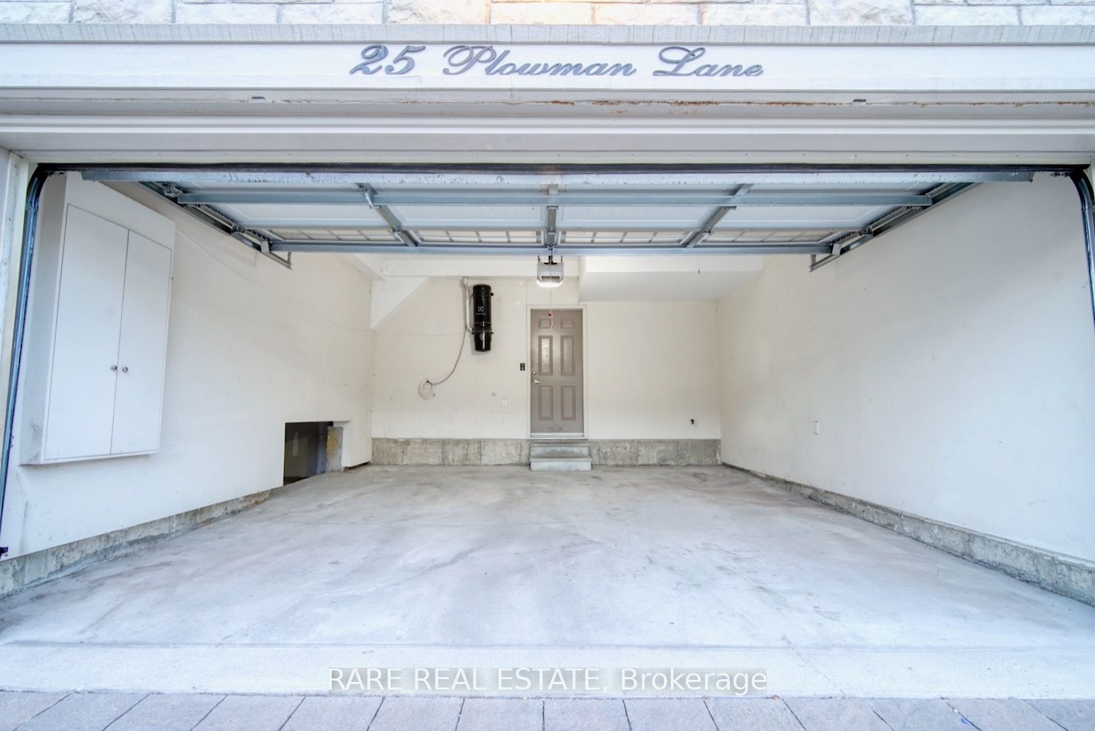 25 Plowman Lane