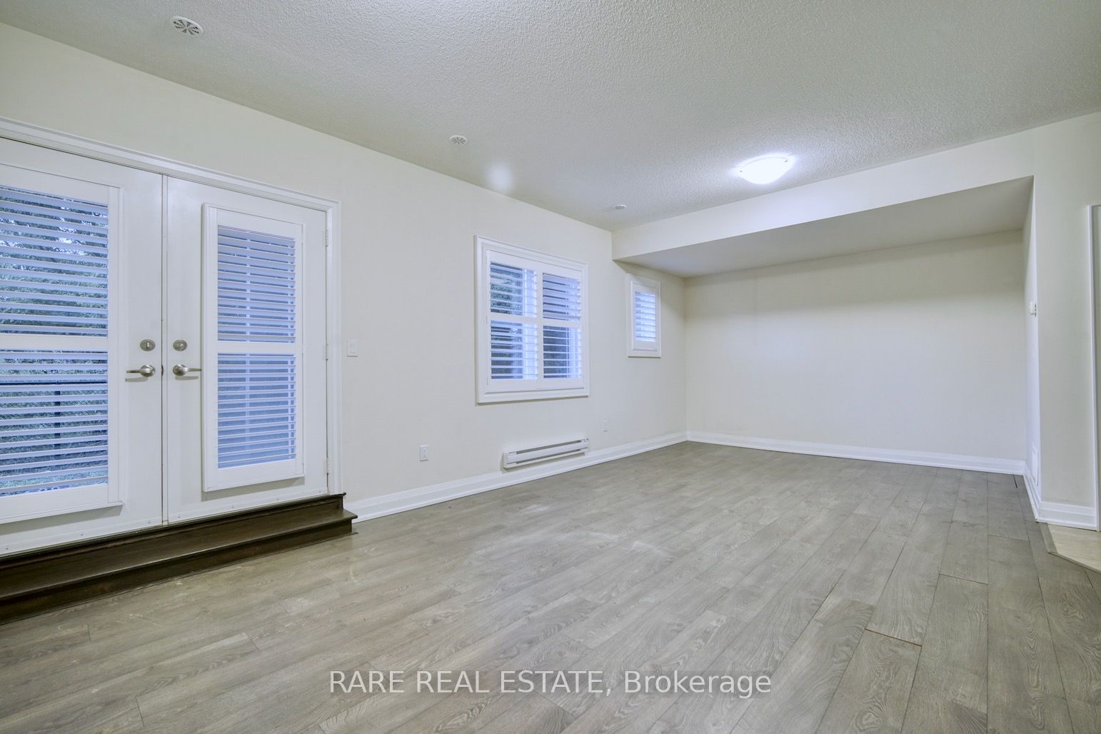 25 Plowman Lane