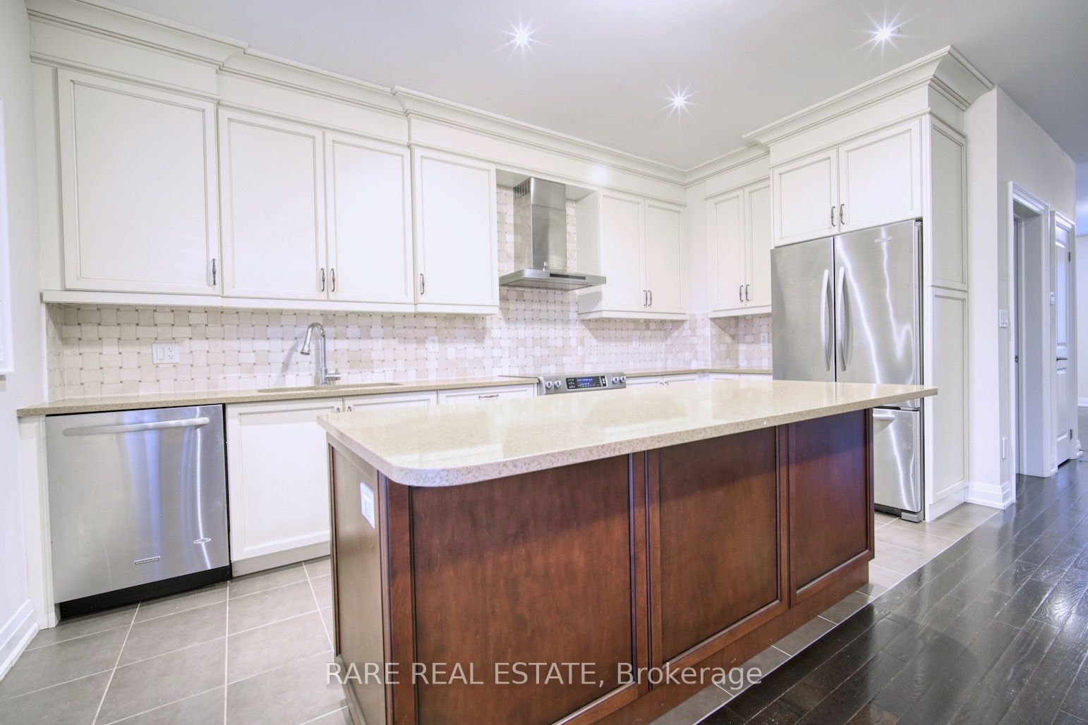25 Plowman Lane