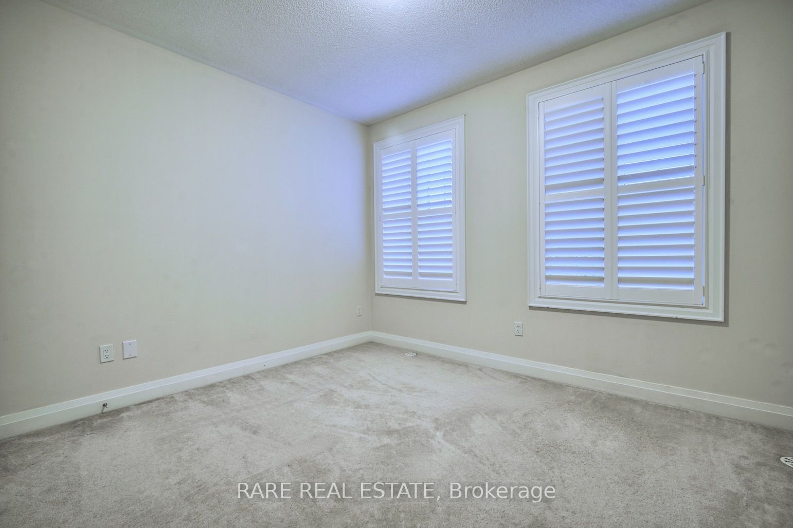 25 Plowman Lane