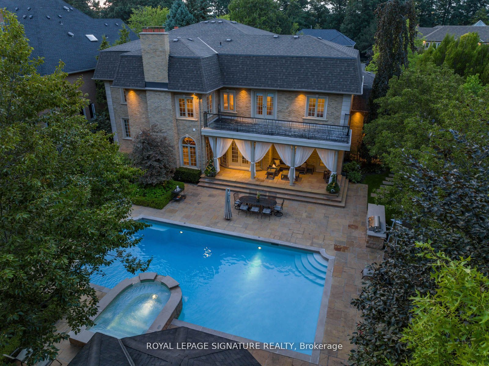 51 Renaissance Crt