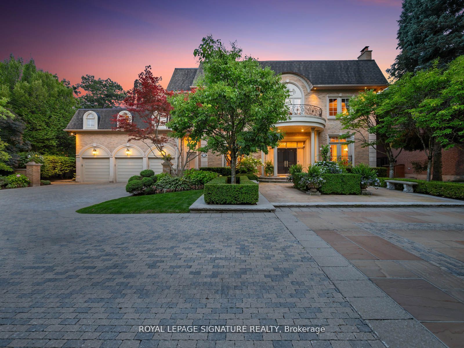 51 Renaissance Crt