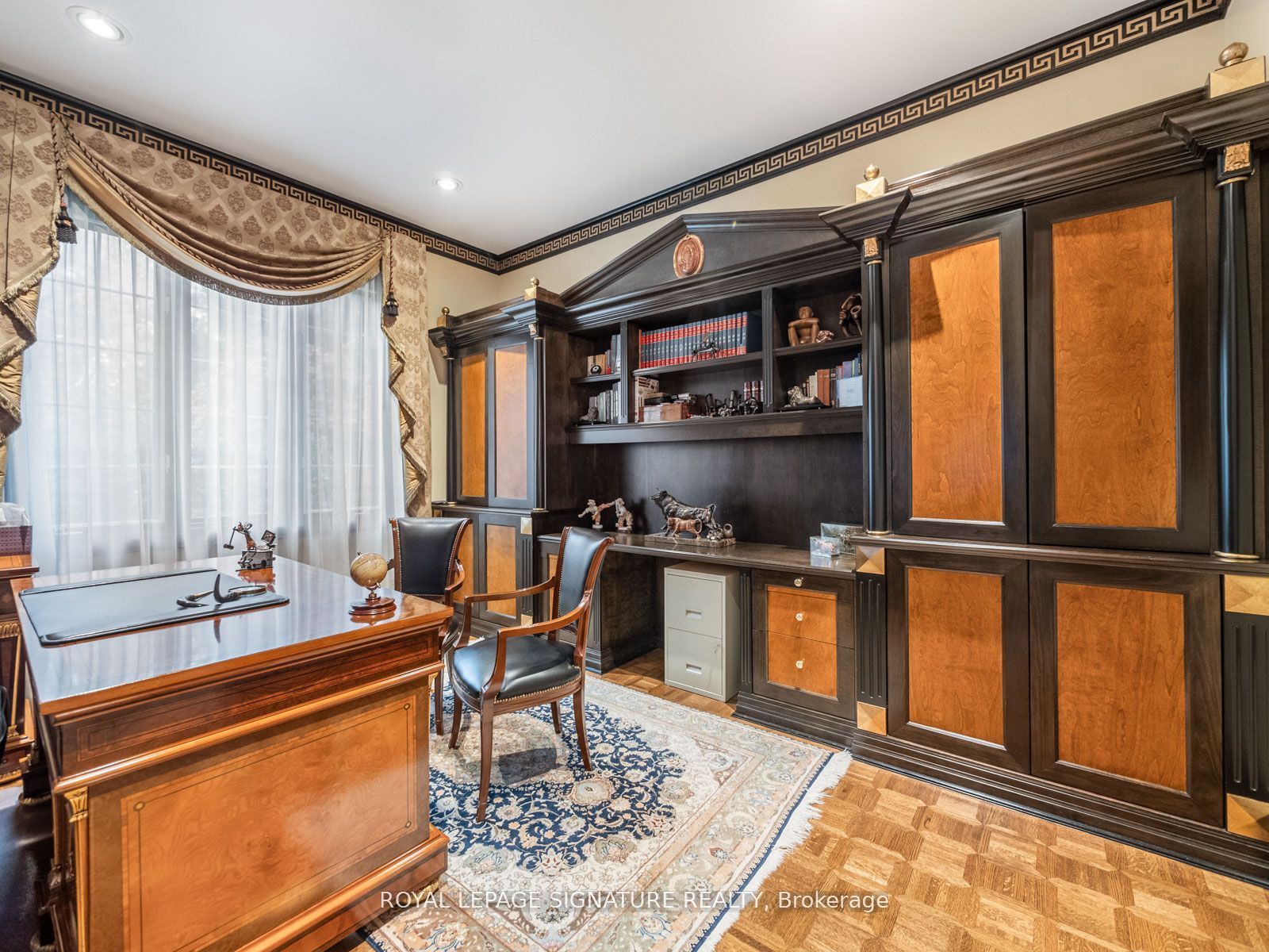 51 Renaissance Crt